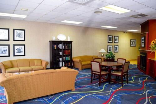 Baymont By Wyndham Michigan City Bagian luar foto