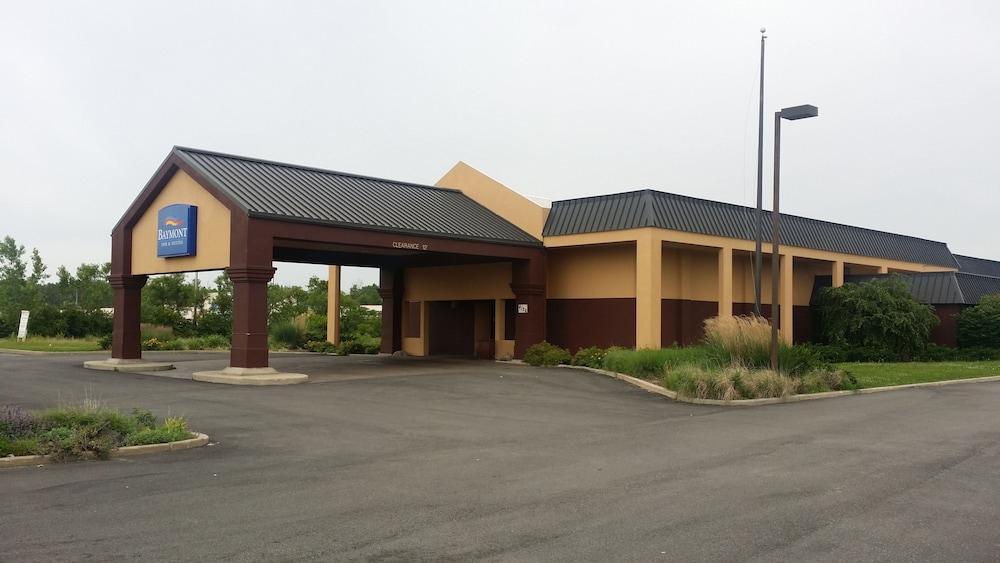 Baymont By Wyndham Michigan City Bagian luar foto
