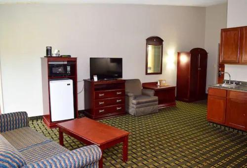Baymont By Wyndham Michigan City Bagian luar foto