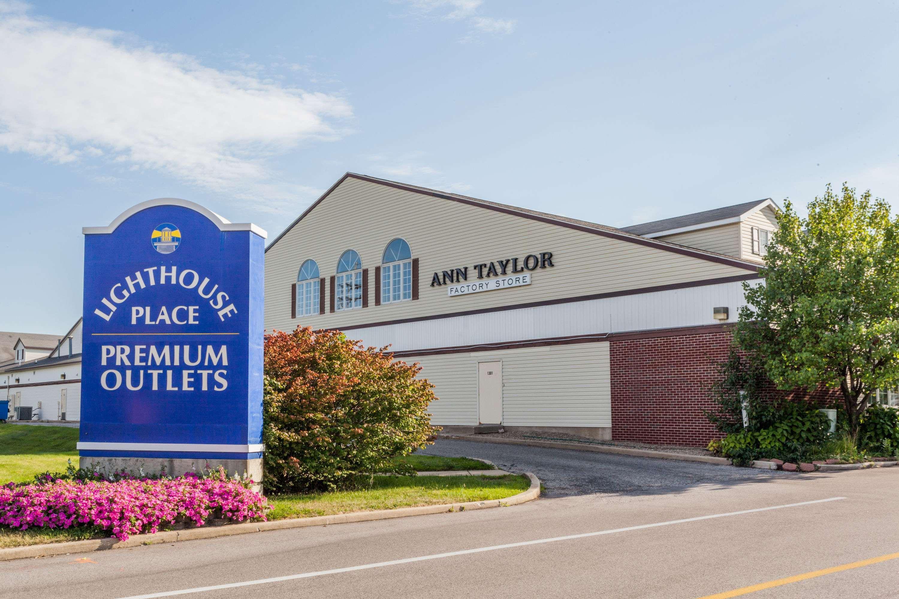 Baymont By Wyndham Michigan City Bagian luar foto