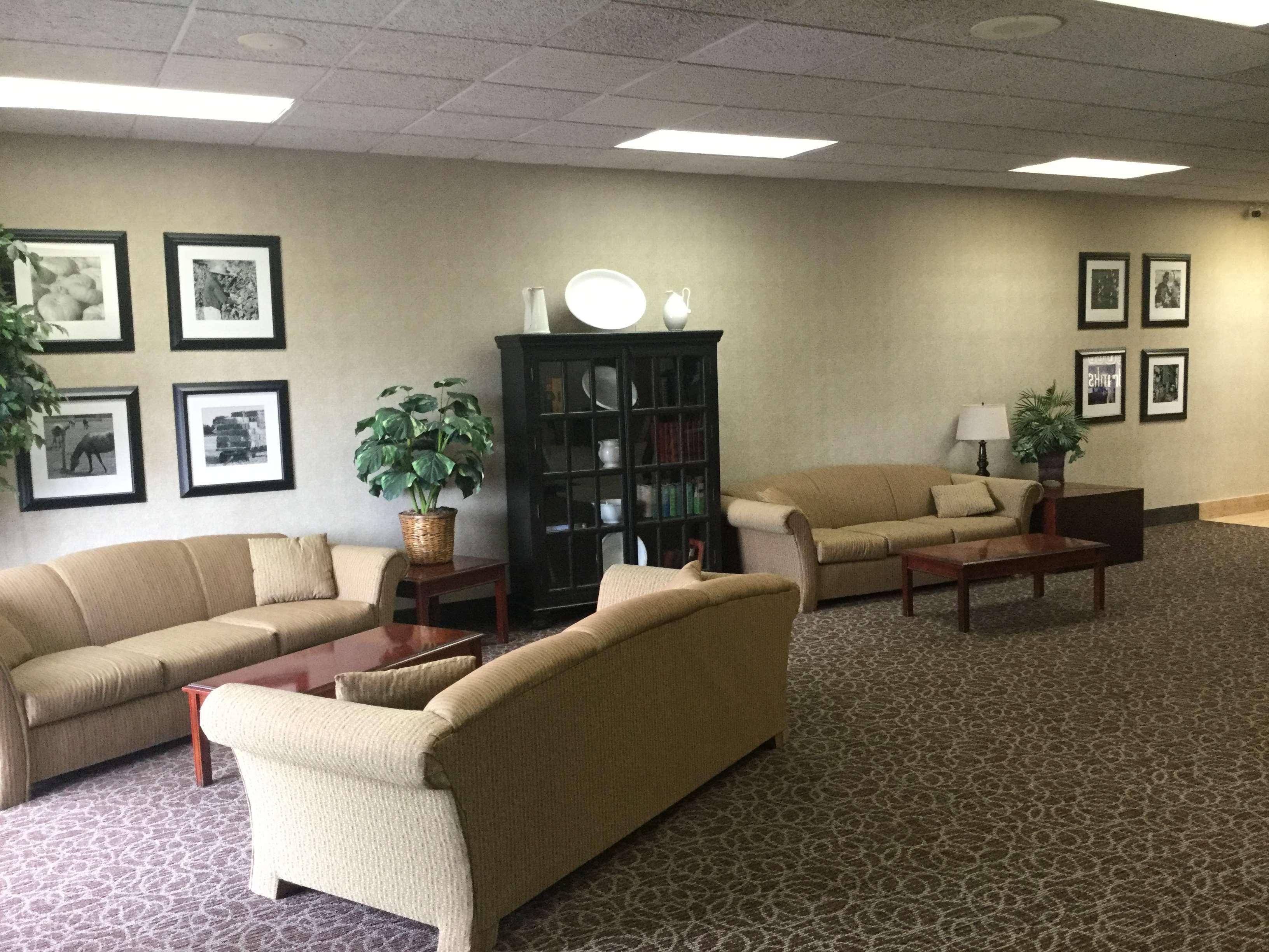 Baymont By Wyndham Michigan City Bagian luar foto